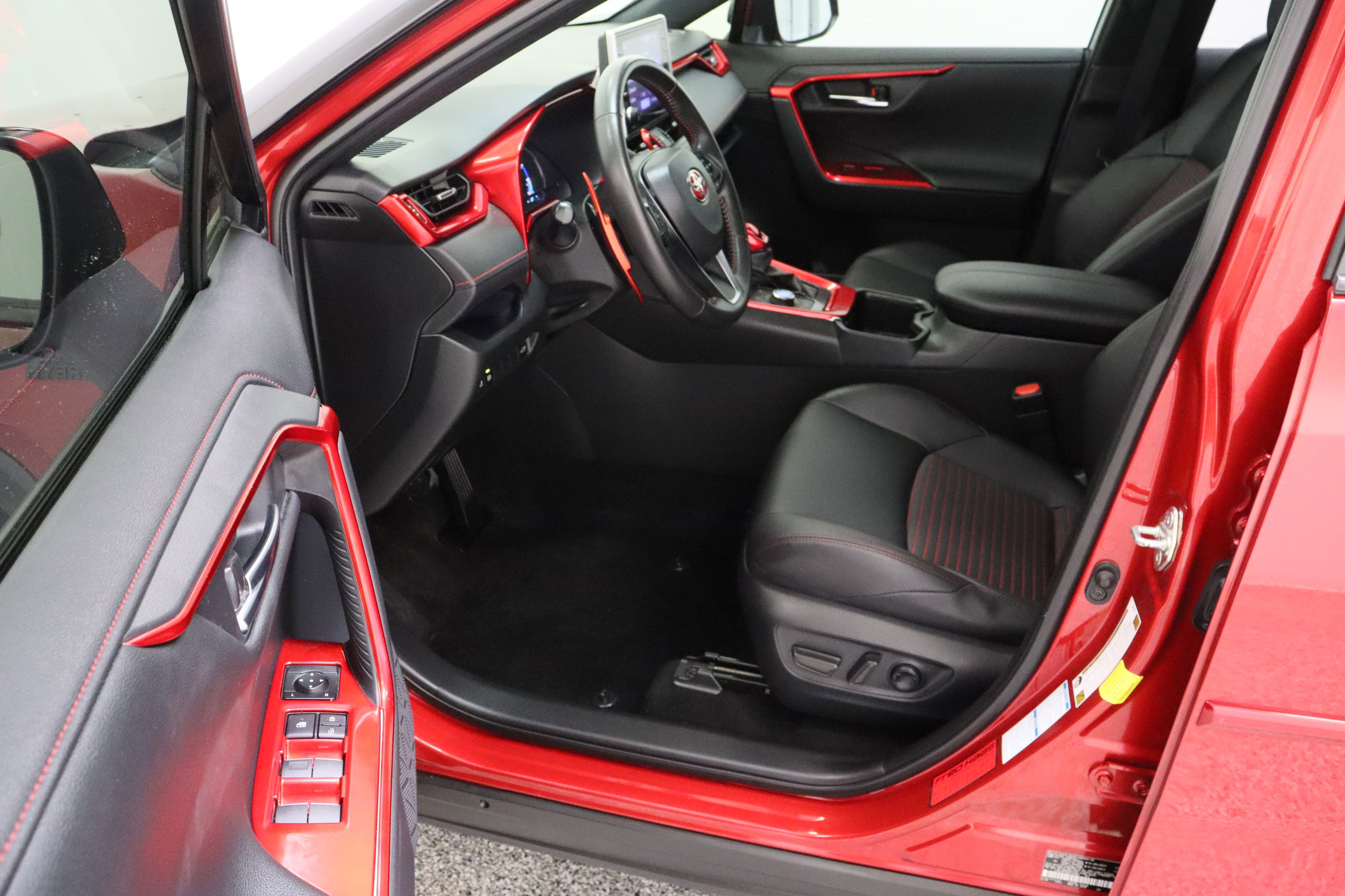 Certified Used 2022 Supersonic Red/Midnight Black Metallic Toyota XSE 2.5L/Electric image 14