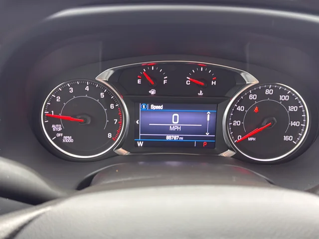 Used 2023 Silver GMC SLE image 28