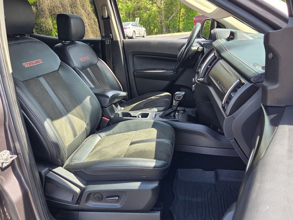 Used 2022 Gray Ford Lariat image 13
