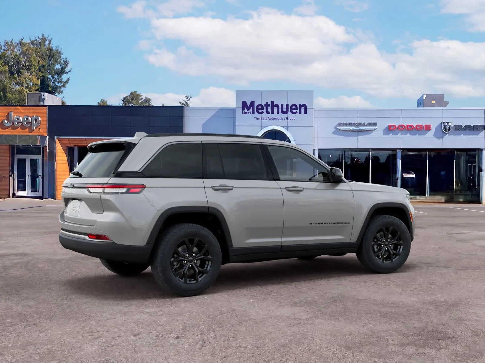 New 2026 Silver Zynith Jeep Laredo Altitude image 4