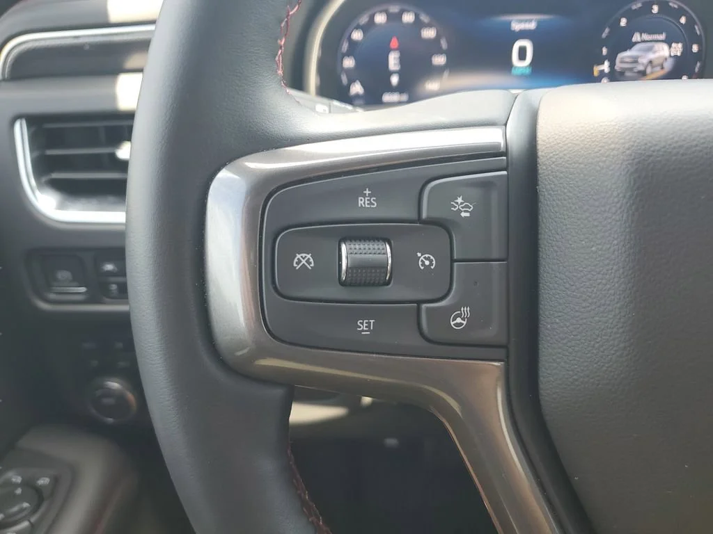 Used 2024 Iridescent Pearl Tricoat Chevrolet RST image 20