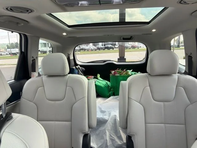 Used 2023 White Kia SX image 6