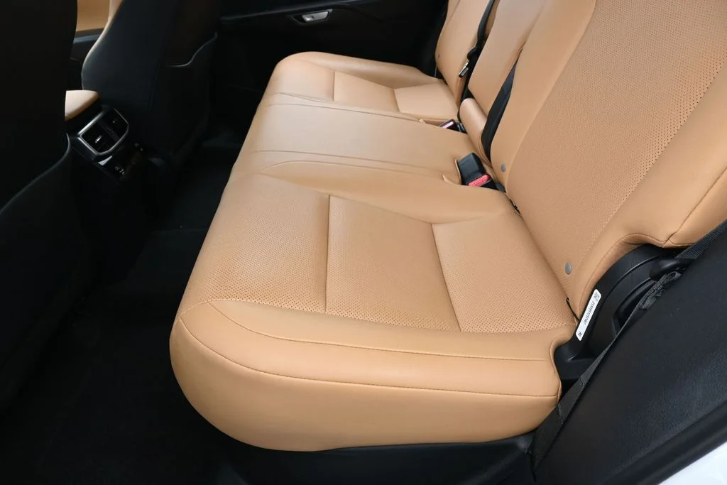 Used 2025 White Pearl Lexus 350 image 32