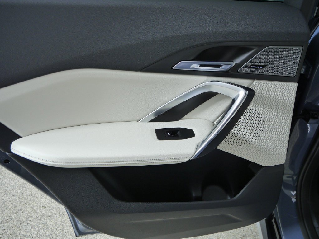 New 2027 Storm Bay Metallic BMW xDrive28i image 29