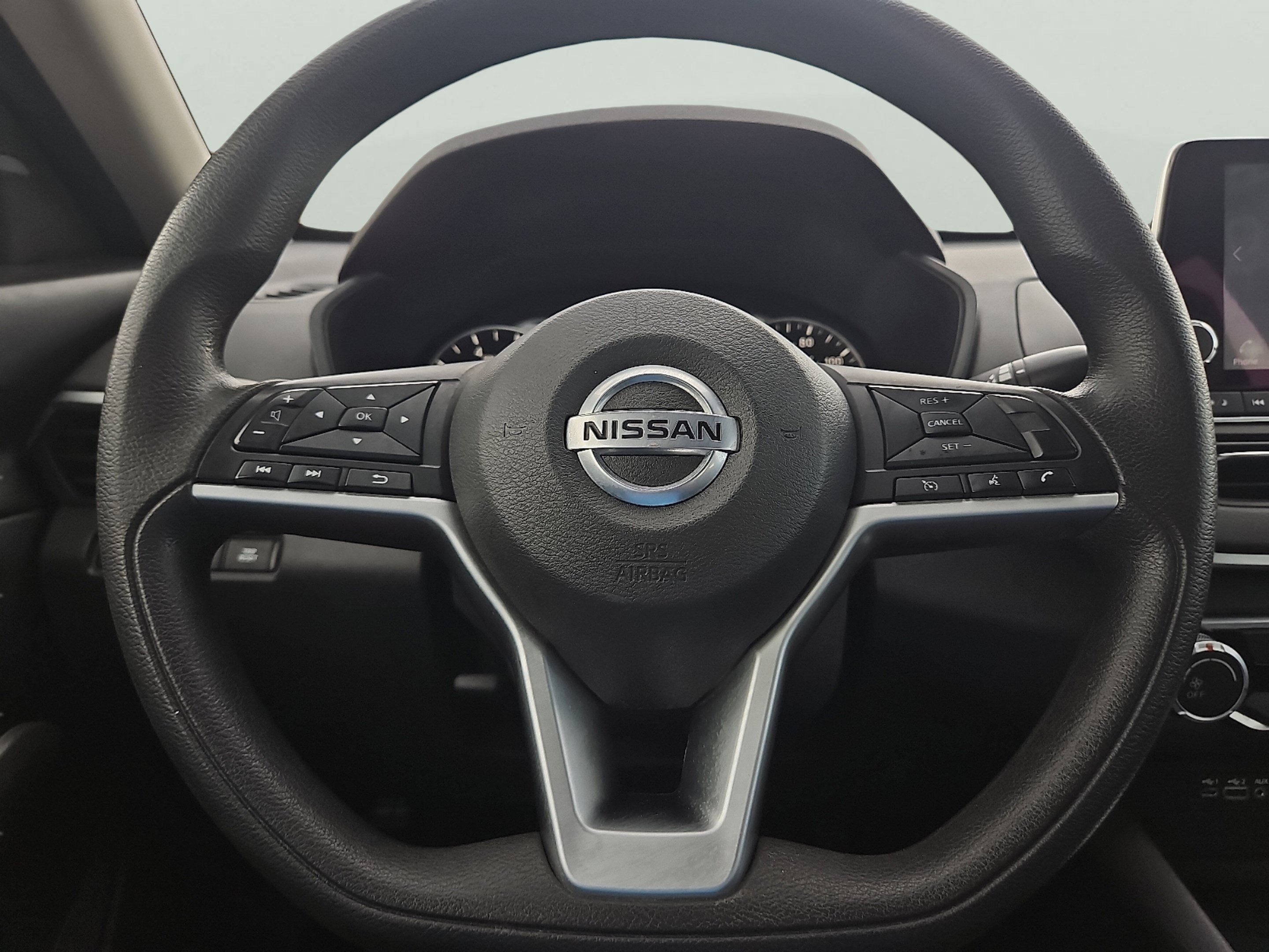 Used 2021 Brilliant Silver Metallic Nissan 2.5 SV image 18