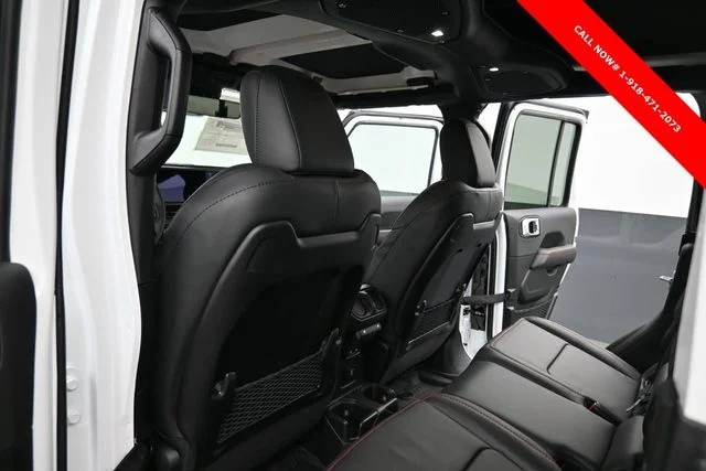 New 2026 Bright White Clear-Coat Exterior Paint Jeep Rubicon X image 15