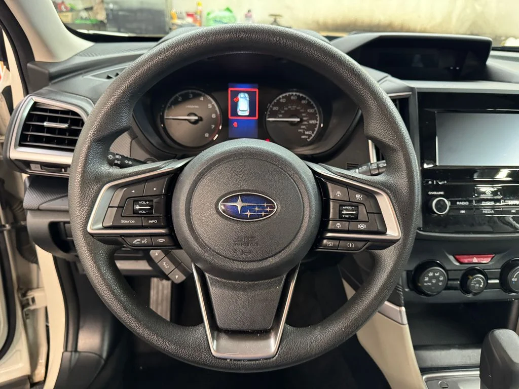 Used 2021 White Subaru Base image 19