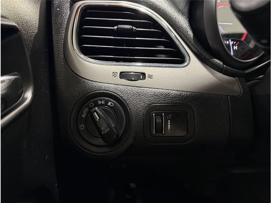 Used 2017 Pitch Black Clearcoat Dodge Crossroad Plus image 30