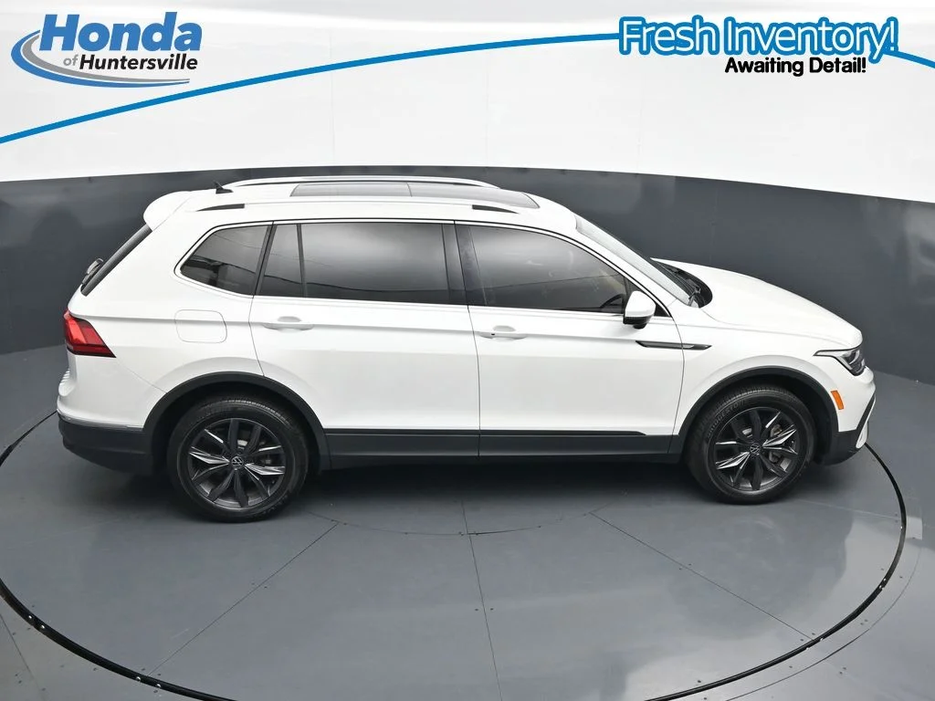 Used 2023 Opal White Volkswagen 2.0T SE image 26