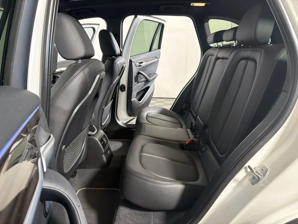 2021 BMW X1 28i - Photo 19