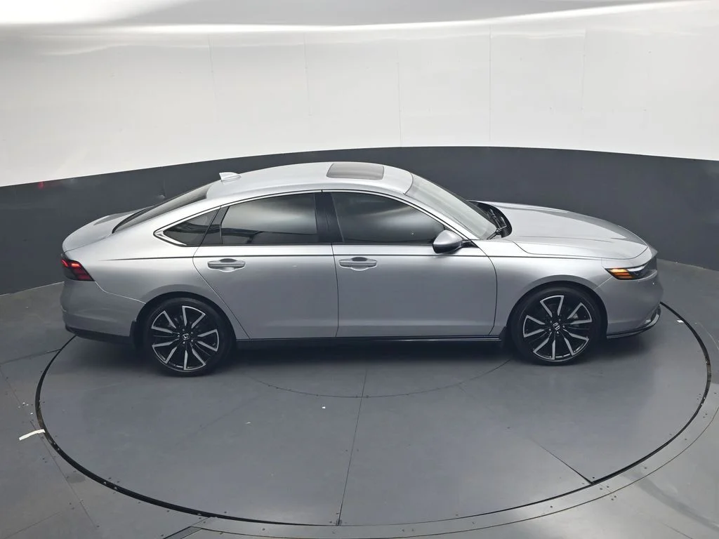 2026 Honda Accord Hybrid Touring - Photo 36