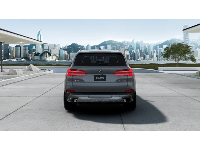 New 2026 Skyscraper Grey Metallic BMW X5 50e image 5