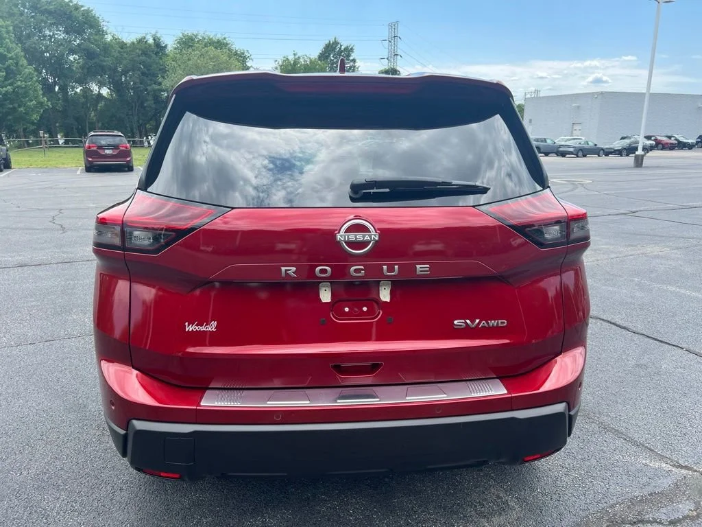 Used 2024 Scarlet Ember Nissan SV image 4
