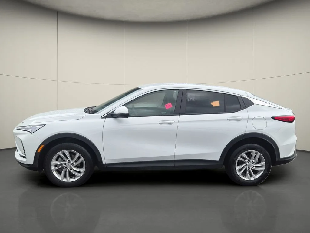 Used 2026 White Buick Preferred image 4