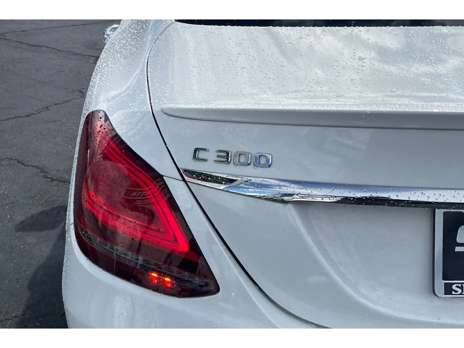 Used 2020 Polar White Mercedes-Benz C300 image 17