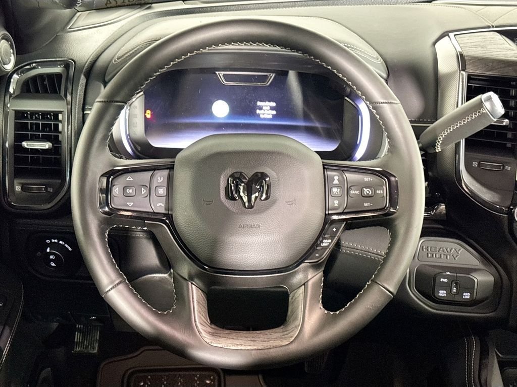 New 2026 Diamond Black Crystal Pearl-Coat Exterior Paint RAM Limited image 13