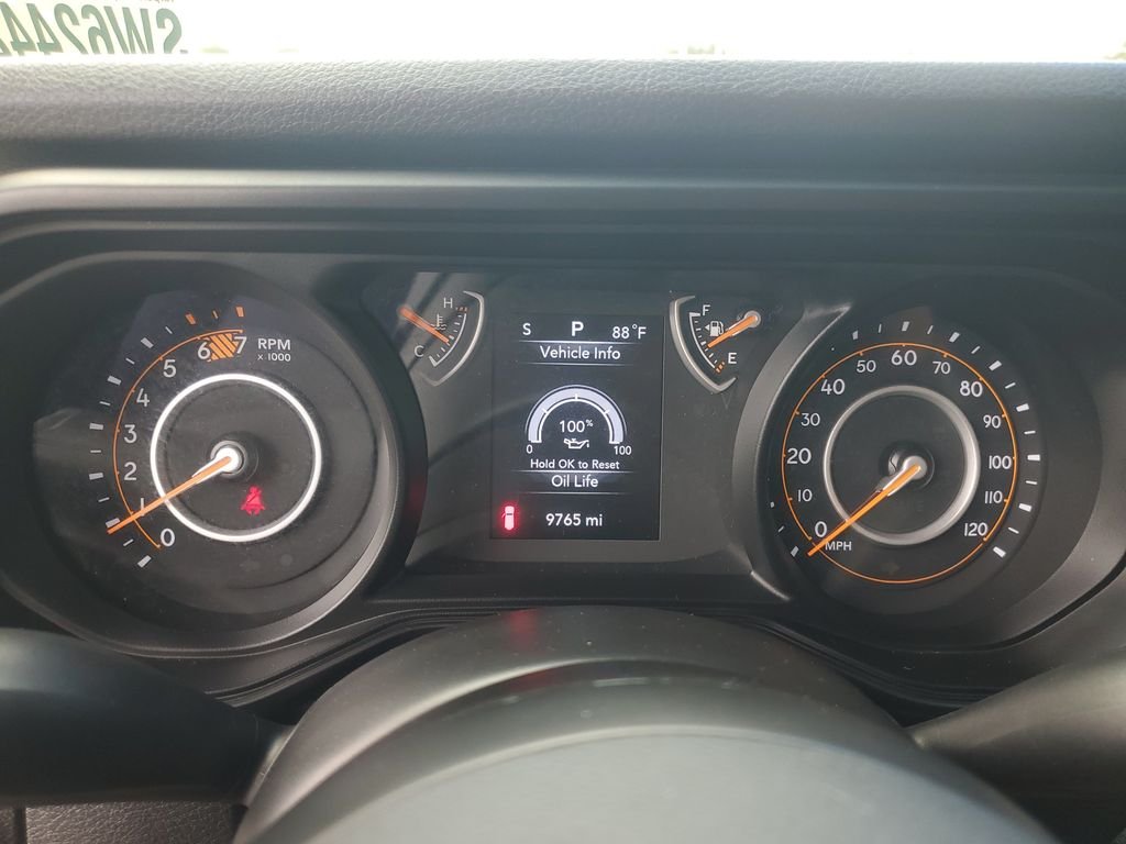 Used 2025 Green Jeep Sport image 15