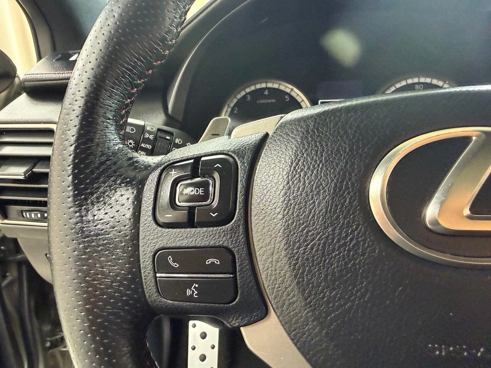 Used 2015 Atomic Silver Lexus F Sport image 20