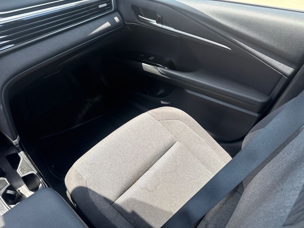 Used 2025  Toyota LE image 15