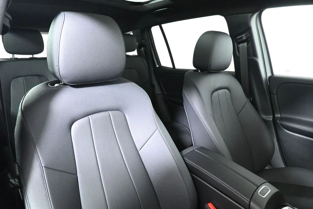 Used 2026 Gray Mercedes-Benz GLB 250 image 33