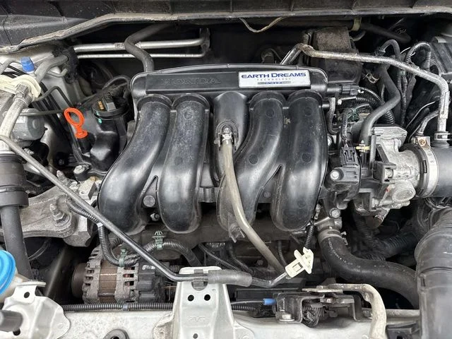 Used 2015 Silver Honda EX image 13