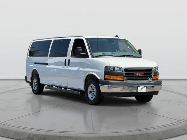 Used 2025 White GMC LT image 1