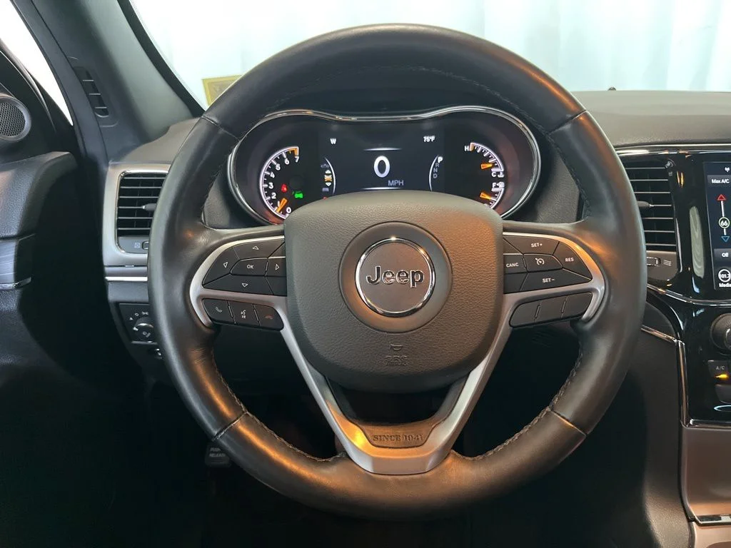 Used 2022 Black Jeep Limited image 5