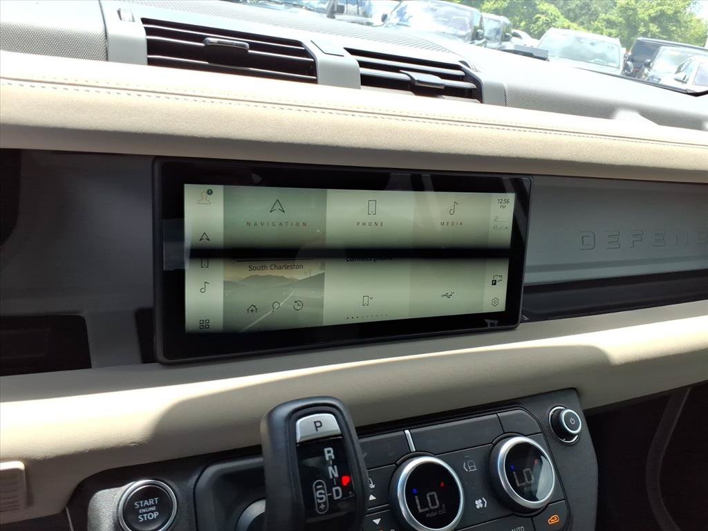 Certified Used 2023 Fuji White Land Rover X-Dynamic SE image 20