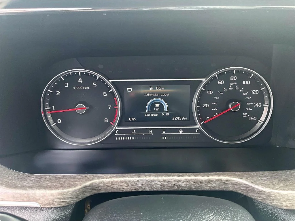 Used 2023 Black Kia X-Line EX image 21
