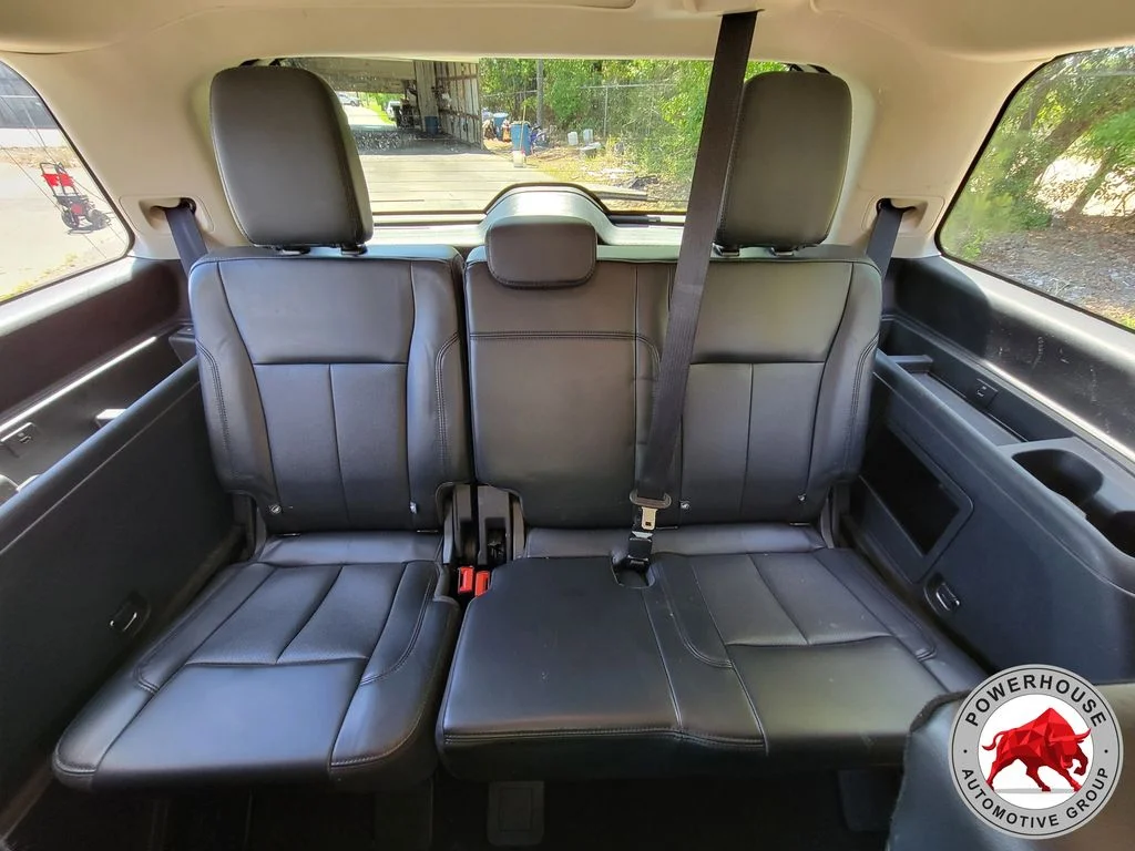 Used 2023 Silver Ford XLT image 17