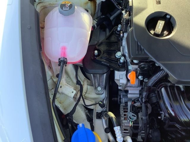 Certified Used 2025 White Hyundai SEL image 30