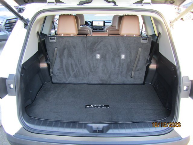 Certified Used 2024 Pearl Toyota Platinum image 25