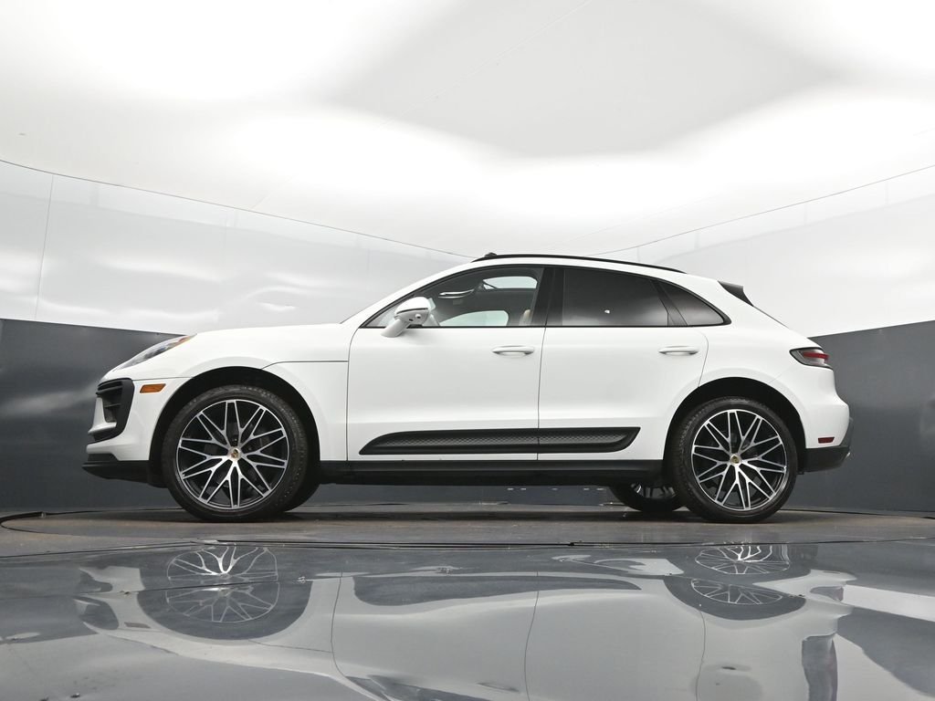 Used 2024 White Porsche Base image 39