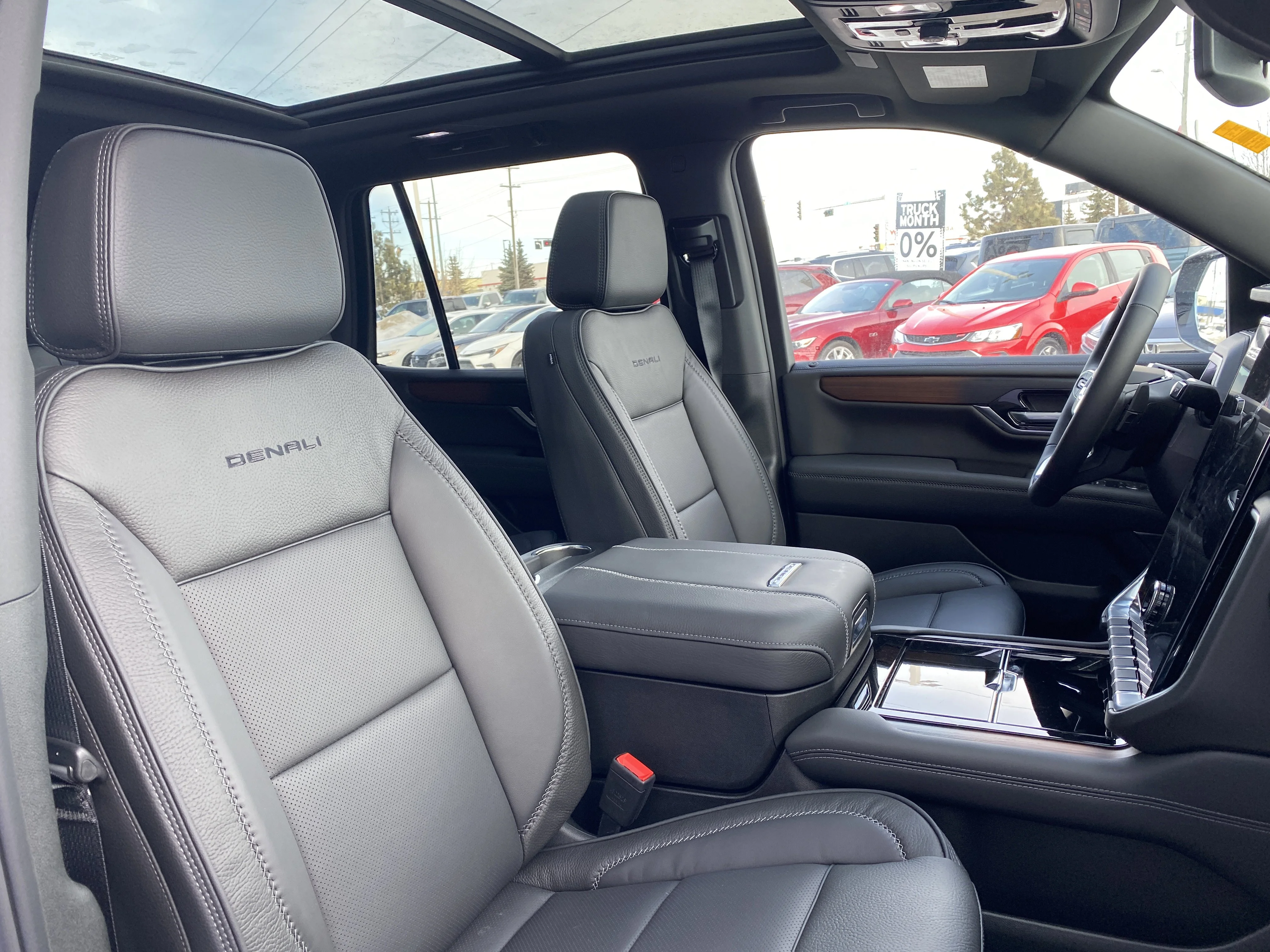 New 2026 GLACIER WHITE TRICOAT GMC Denali image 31