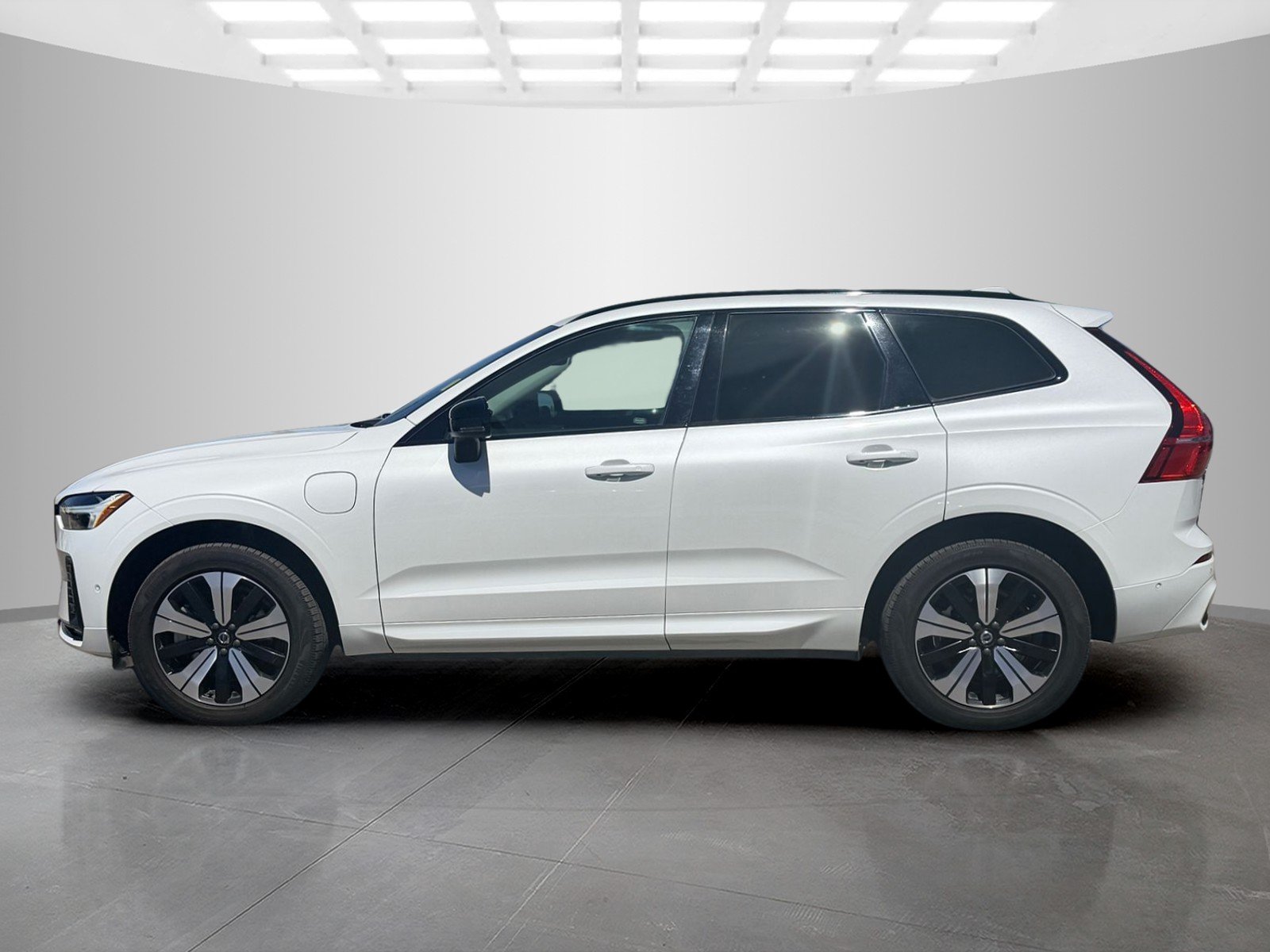 2023 Volvo XC60 Plus - Photo 8