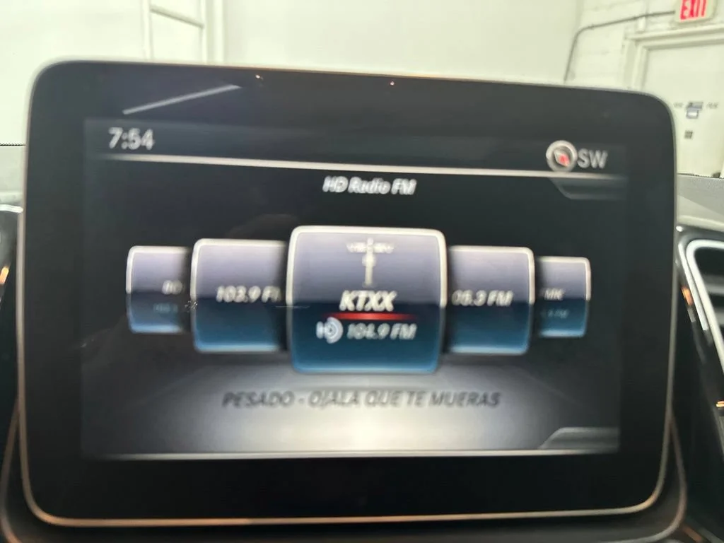 Used 2017 Gray Mercedes-Benz GLE 350 image 17
