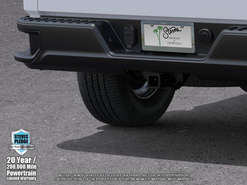 New 2026 Summit White Chevrolet WT image 14
