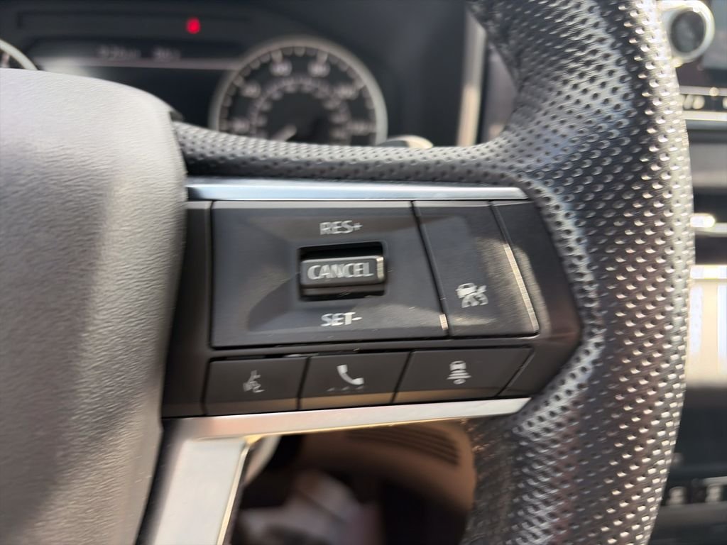 Used 2022  Mitsubishi Black Edition image 22