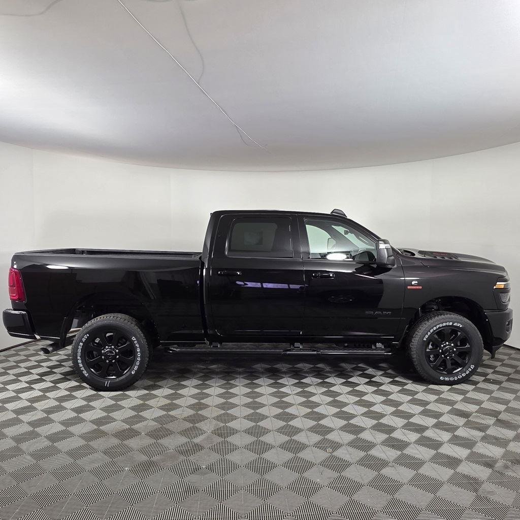 New 2025 Diamond Black Crystal Pearlcoat Ram Laramie image 10