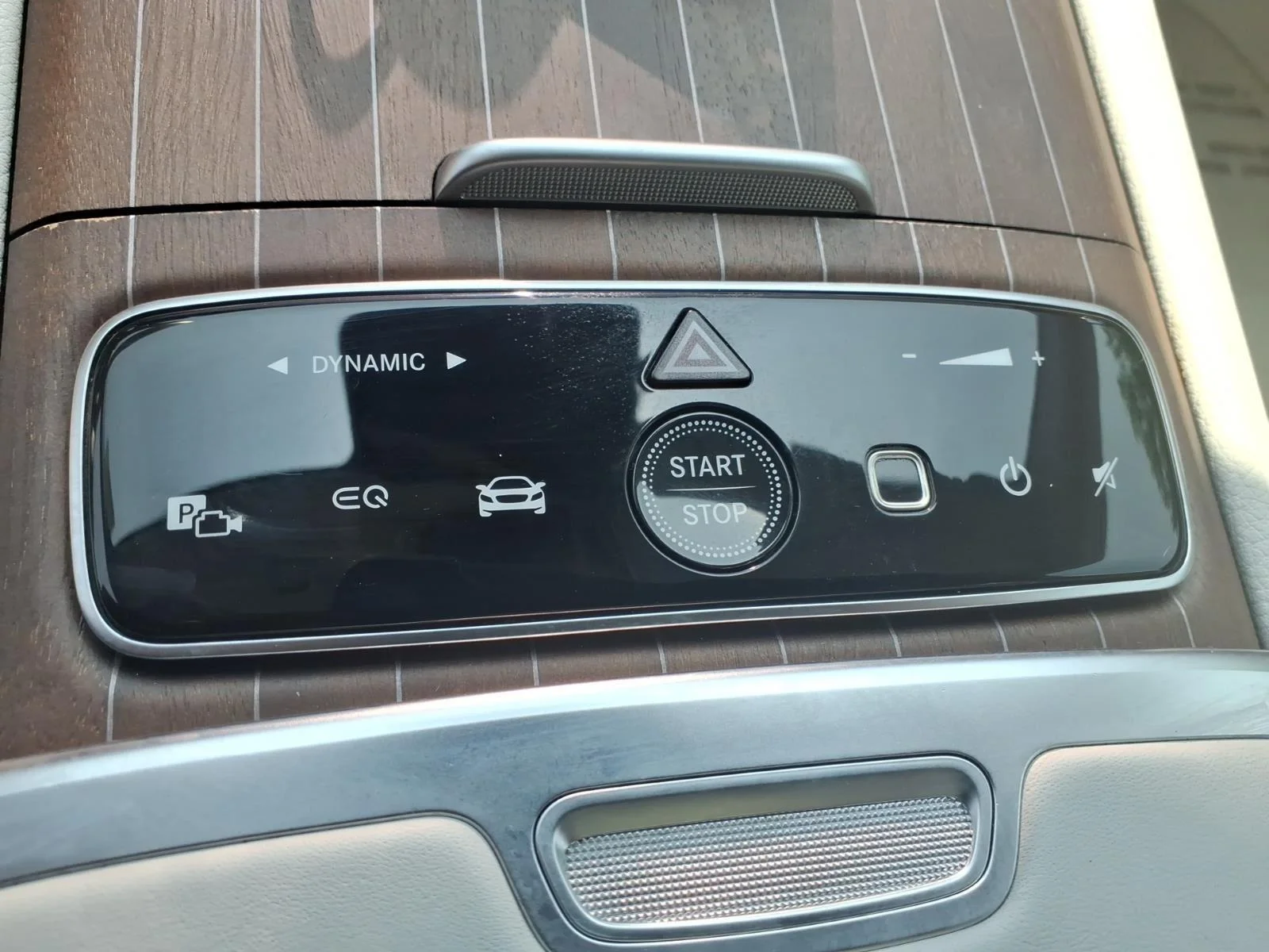 Used 2023 Twilight Blue Metallic Mercedes-Benz EQS 580 image 31