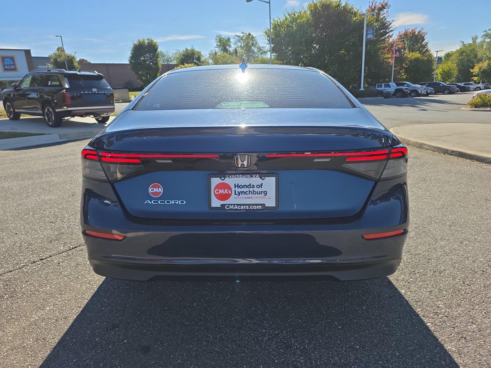 Used 2024 Canyon River Blue Metallic Honda EX image 6