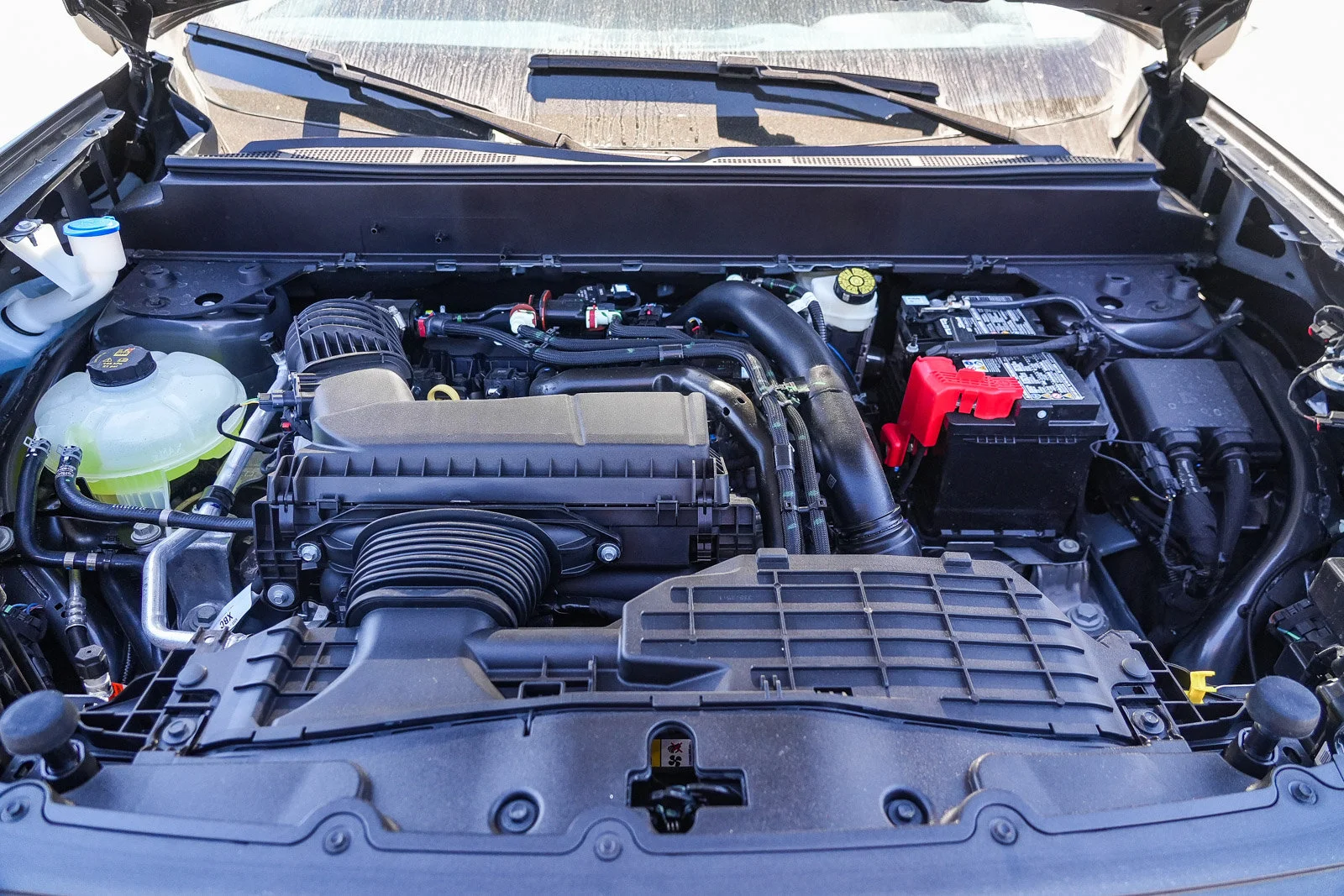 New 2026 Carbonized Gray Metallic Ford Tremor® image 13