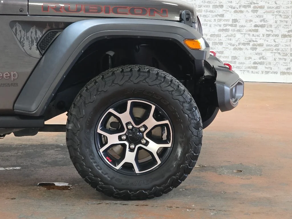 Used 2019 Gray Jeep Unlimited Rubicon image 7