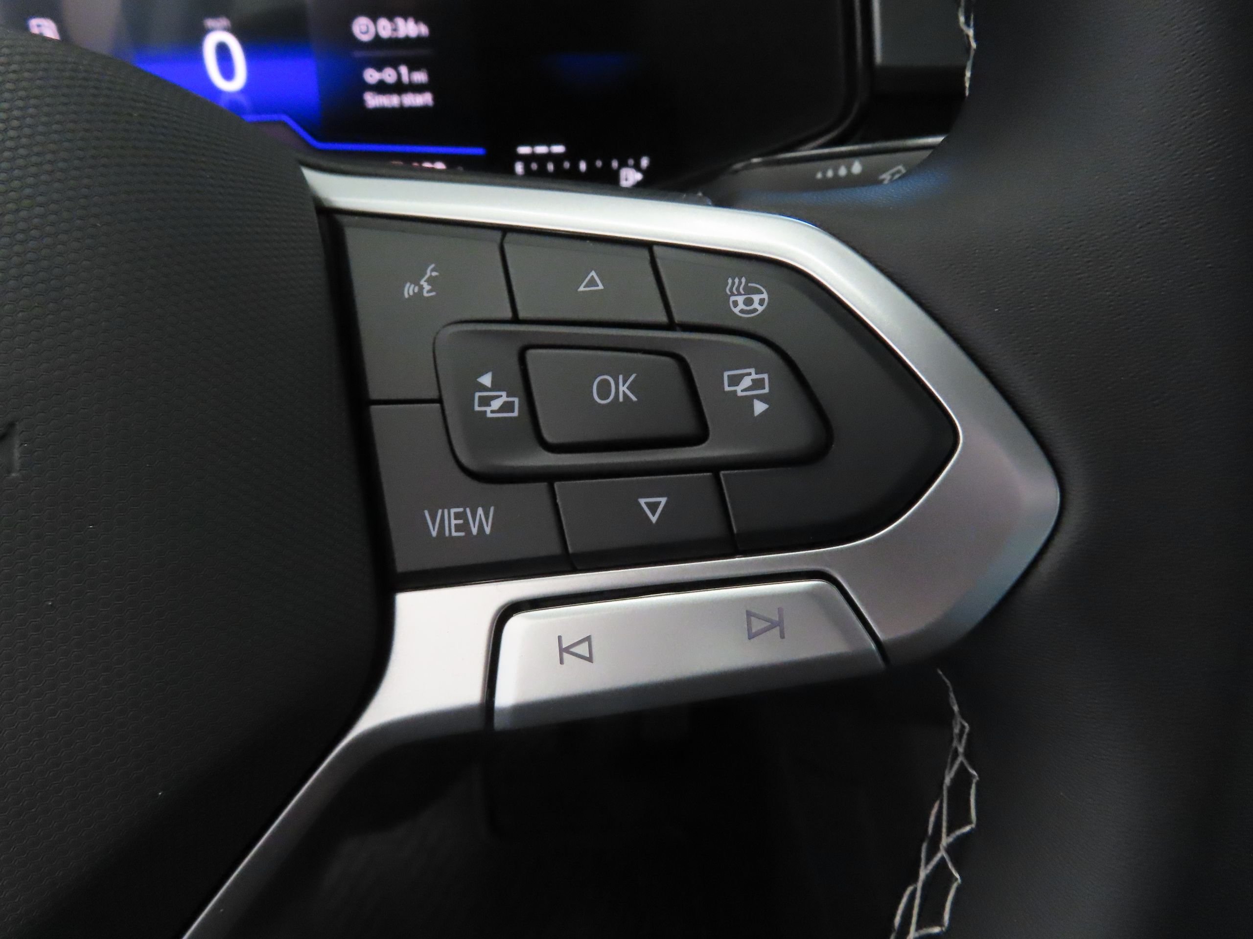 New 2026 Black Volkswagen 1.5T S image 11