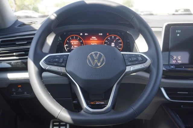 New 2026 Opal White Pearl Volkswagen 2.0T Peak Edition image 25