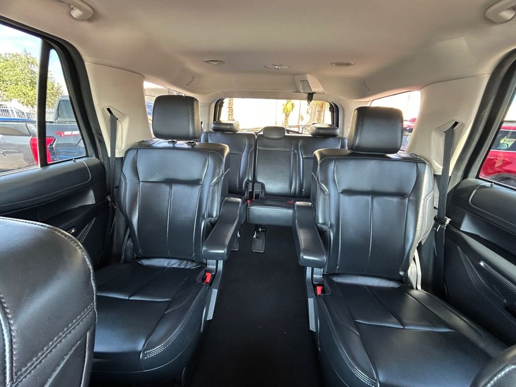 Used 2024 Black Ford XLT image 19