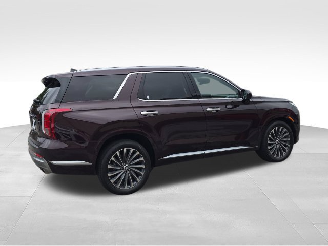 Used 2024 Red Hyundai Calligraphy image 5
