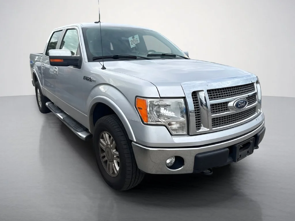 Used 2012  Ford XL image 6