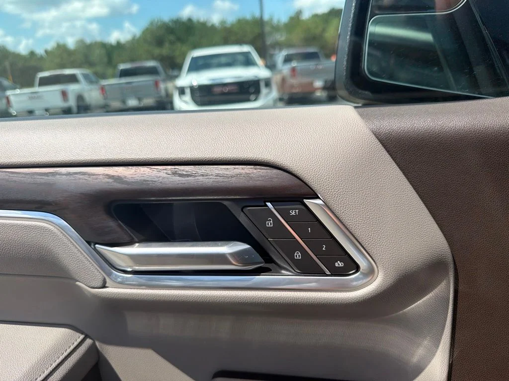 New 2026 Onyx Black GMC SLT image 11