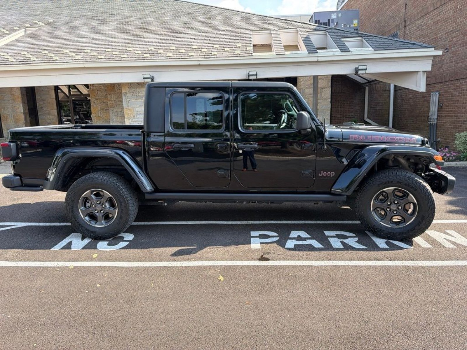 Used 2023 Black Clearcoat Jeep Rubicon image 5